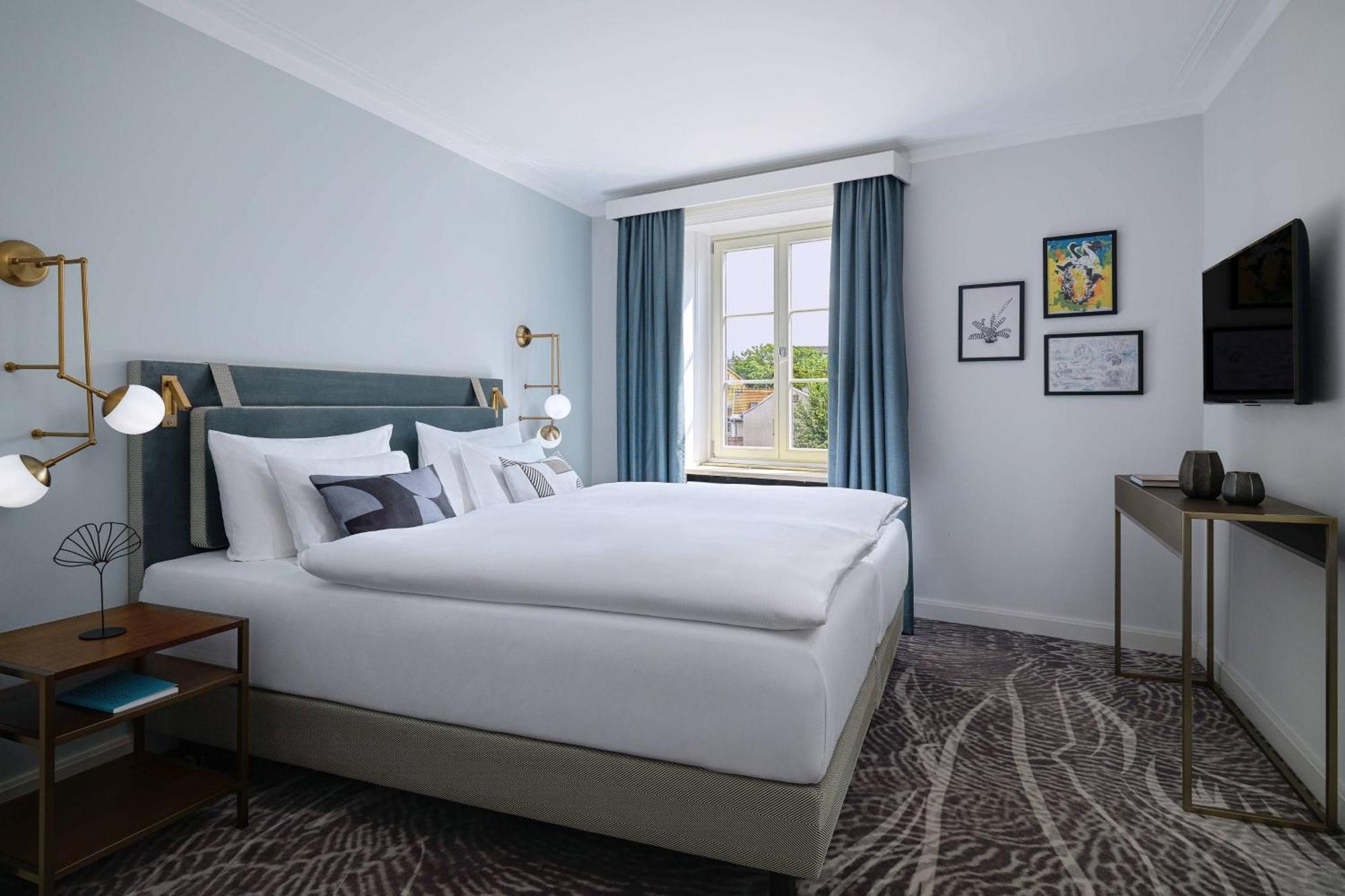 Hotel Elephant Weimar, Autograph Collection Esterno foto A room at the hotel