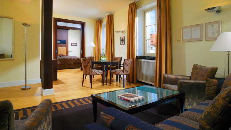 Hotel Elephant Weimar, Autograph Collection Esterno foto Suite at the Hotel